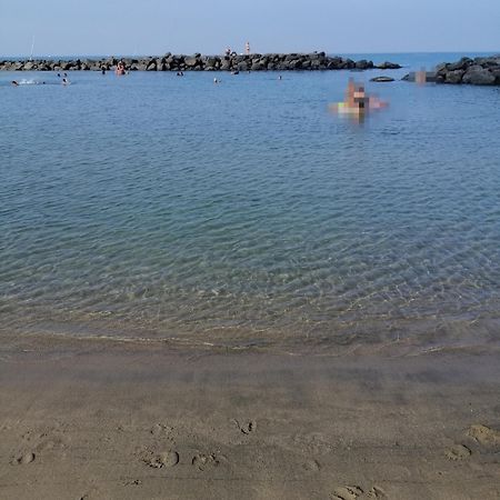 菲乌米奇诺A Few Steps From The Sea公寓 外观 照片